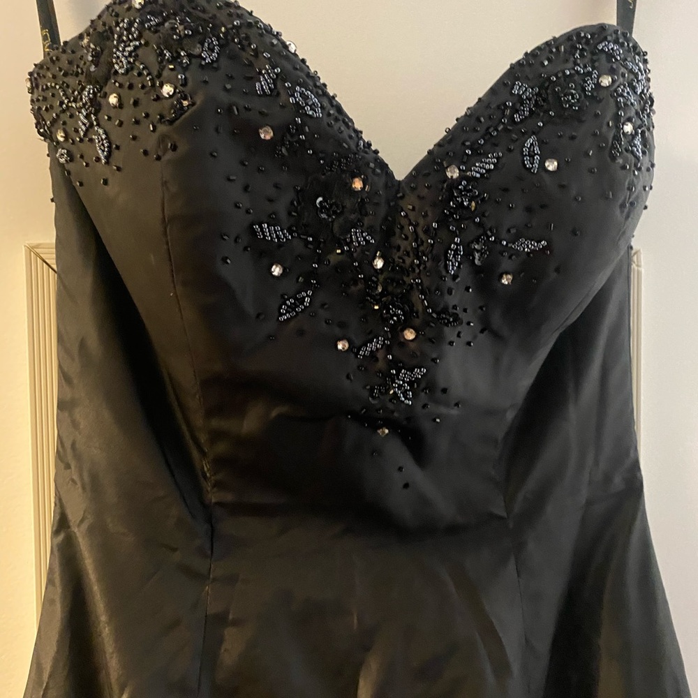 Black Beautiful Jovani  mermaid gown - Picture 2 of 15